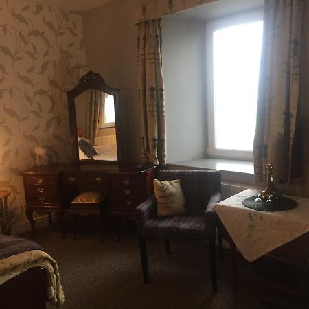 Hotel The Auld Cairn Cairnryan Esterno foto