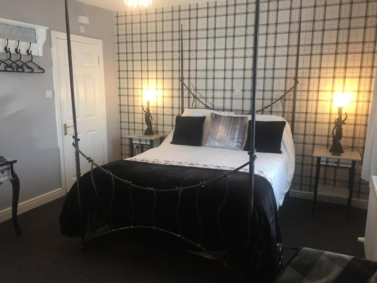Hotel The Auld Cairn Cairnryan Esterno foto