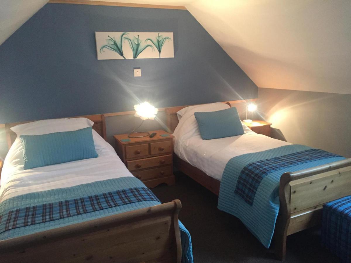 Hotel The Auld Cairn Cairnryan Esterno foto