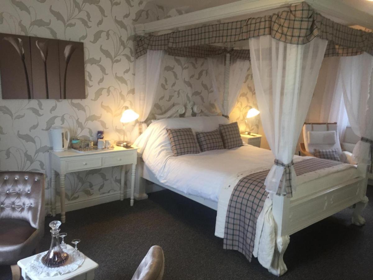Hotel The Auld Cairn Cairnryan Esterno foto
