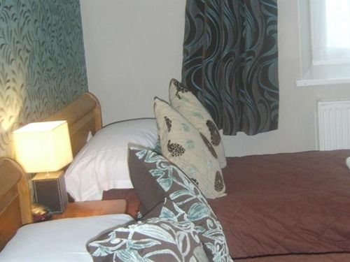 Hotel The Auld Cairn Cairnryan Esterno foto